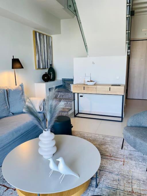Luxury Maisonette With Shared Pool Atene Esterno foto