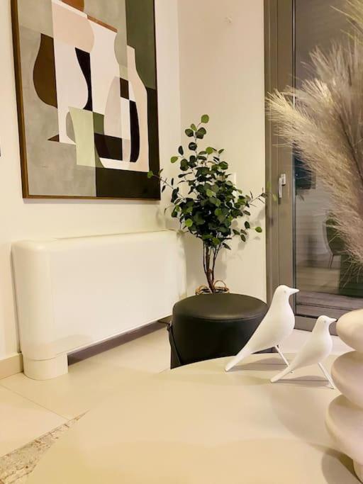 Luxury Maisonette With Shared Pool Atene Esterno foto
