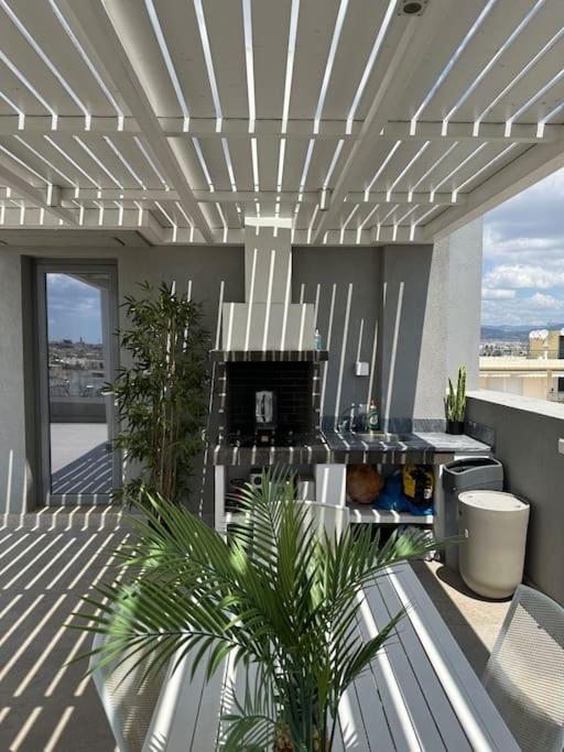 Luxury Maisonette With Shared Pool Atene Esterno foto