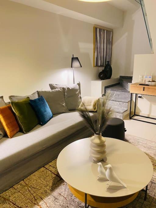 Luxury Maisonette With Shared Pool Atene Esterno foto